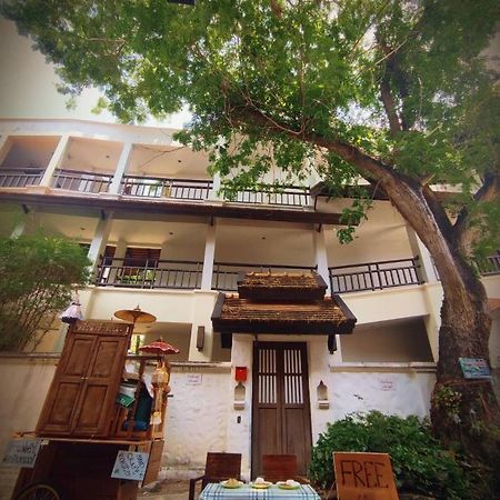 La Maison Verte Hostel Chiang Mai Exterior photo