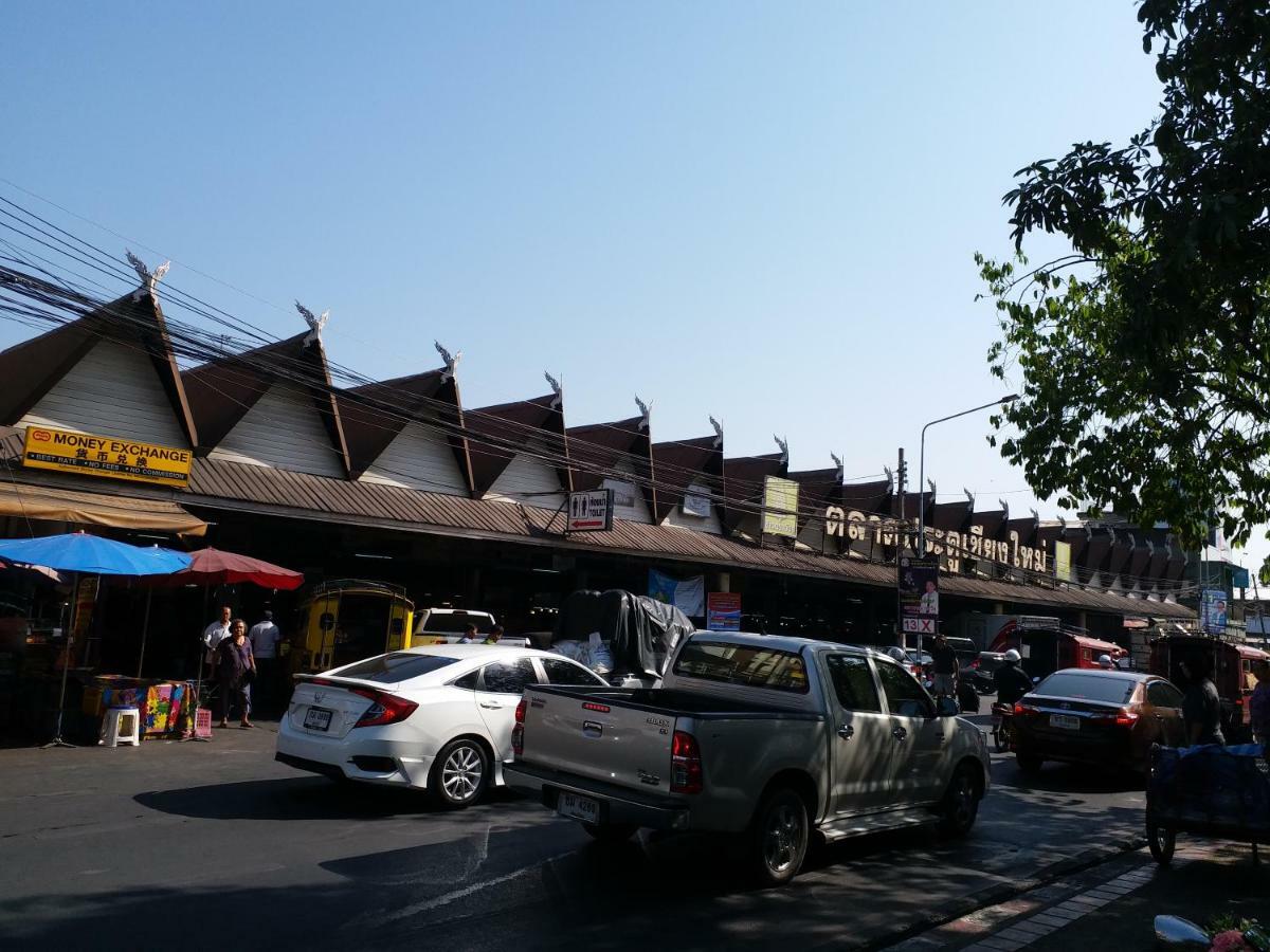 La Maison Verte Hostel Chiang Mai Exterior photo